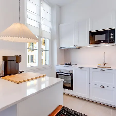 Cosy Stalingrad By Bookingguys Apartmán